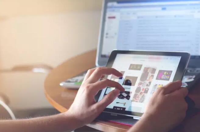 網(wǎng)站維護不僅僅是更新內(nèi)容還需要網(wǎng)站制作技術(shù)人員的參與