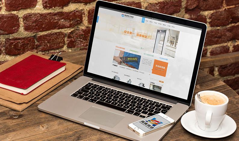 想要通過網(wǎng)站來盈利離不開方向和流量