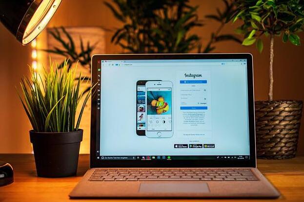 企業(yè)網(wǎng)站建設(shè)時(shí)選擇網(wǎng)站公司重要還是價(jià)格重要